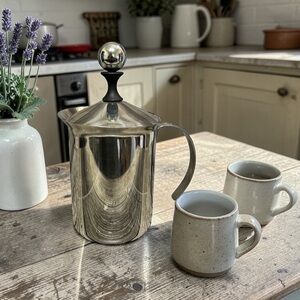 Stainless Steel Manual Hand-Pump Milk Frother (4-Cup / 800ml)